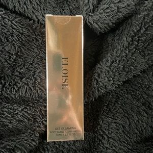 Eloise get gleaming body glow illuminator
